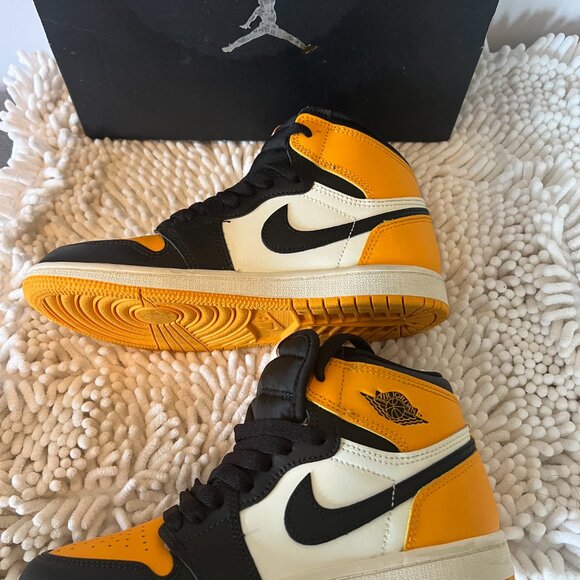 Nike Jordan 1 Retro High OG (PS)) - Picture 7 of 14